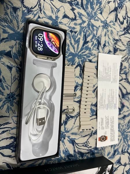 t900 ultra watch with charger and starp including the box 1