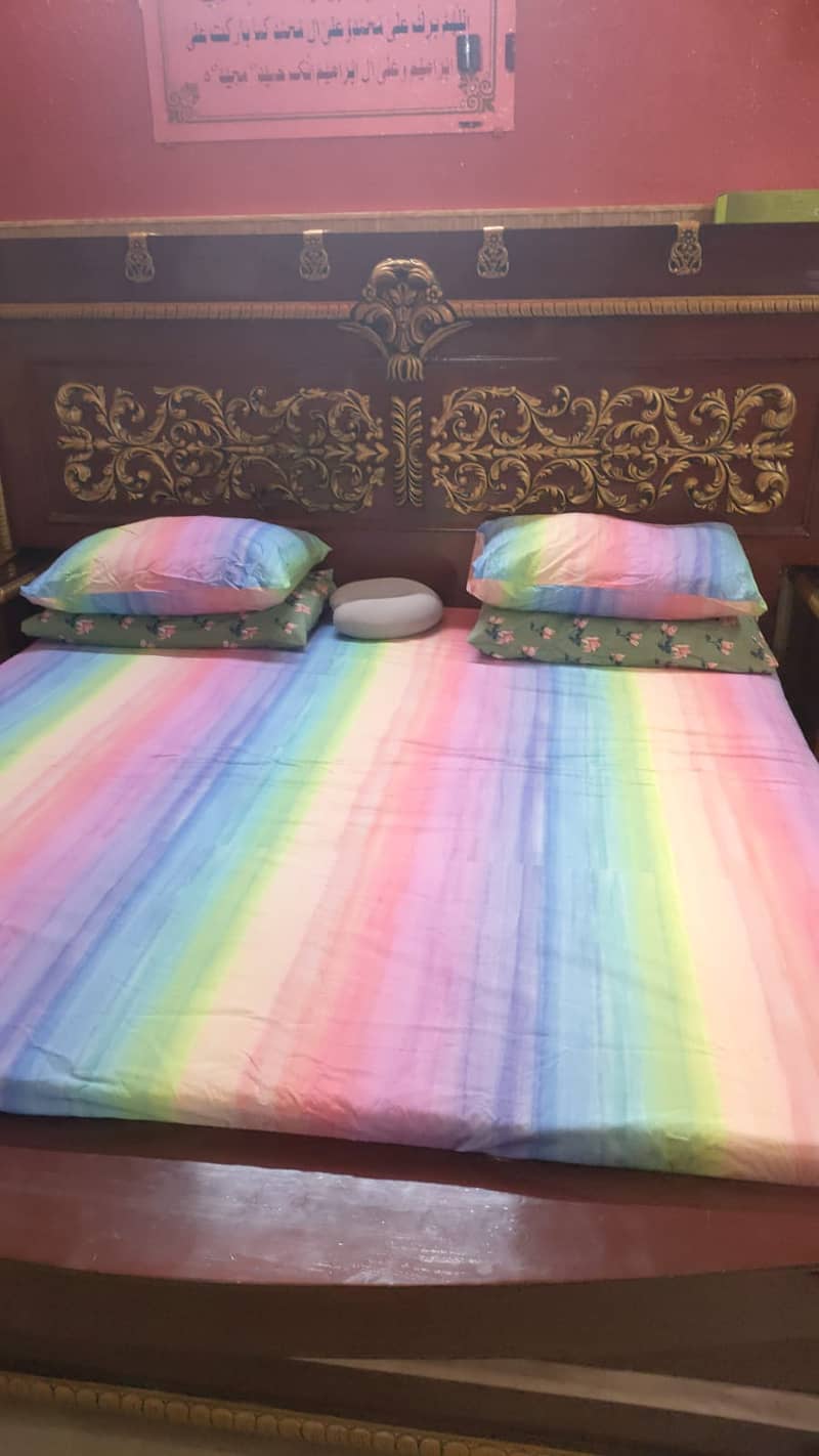Royal New condiction bed set 2