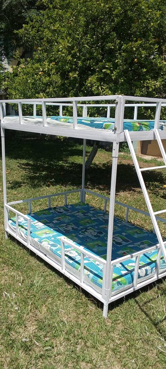 Modern, realibale and comforable Bunk Bed for Kids 2