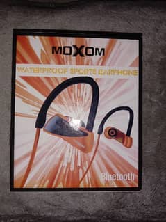 Moxom Brand New sports Earphones Made in Malaysia waterproof