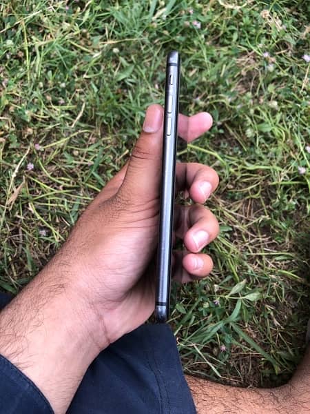 Iphone 8 plus (pta approved) 4