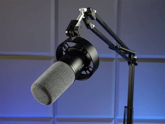 FIFINE K688 Dynamic Microphone, XLR/USB Podcast Mic Recording Rode Mic 1