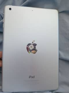 ipad mini 4 10/10 condition without Sim lush condition 16gb Memory