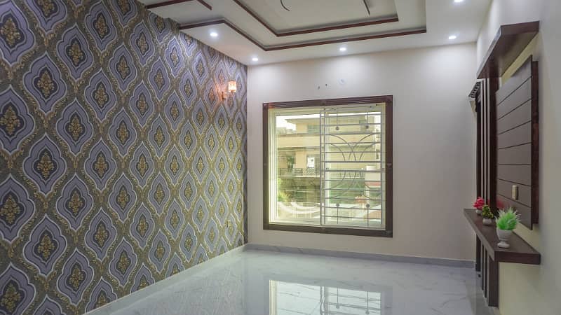 10 Marla Brand New House On 65 Ft Road For SALE In Johar Town Hot Location 42