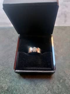 Diamond ring. 1 carat diamond in Palladium and silver mix ring. SI2