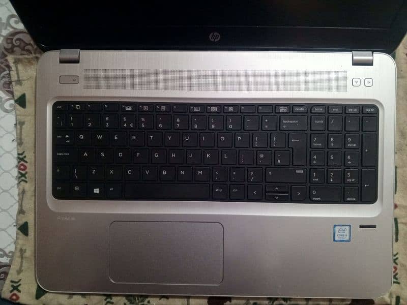 Hp ProBook 450 G4, Core i5 7th Generation, 15.6" FHD Display, Numpad 1