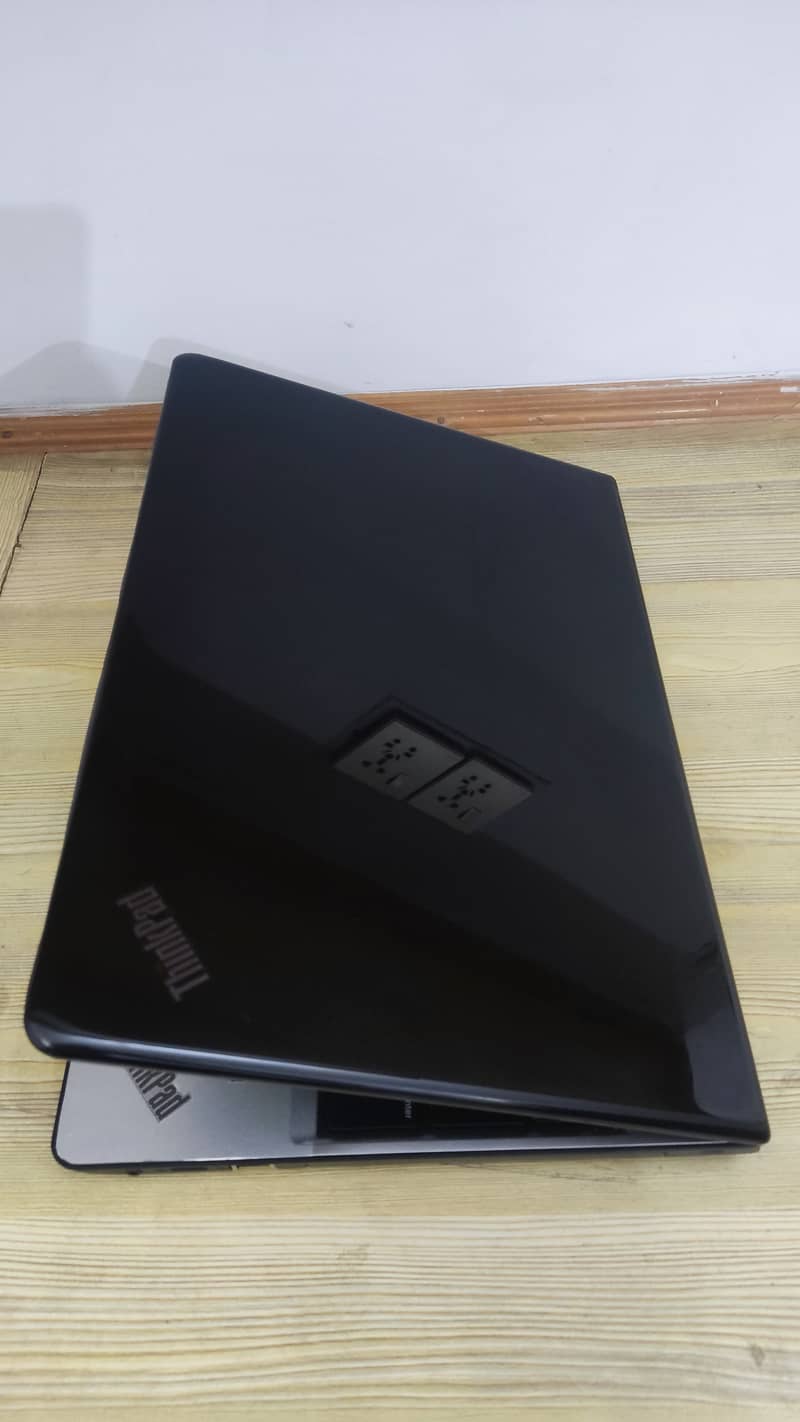 Lenovo Thinkpad e570 6th Generation i3 3
