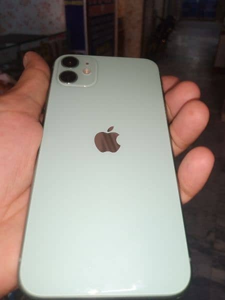 iphone 11 Green Colour Waterpack 88 Battery 64GB 0