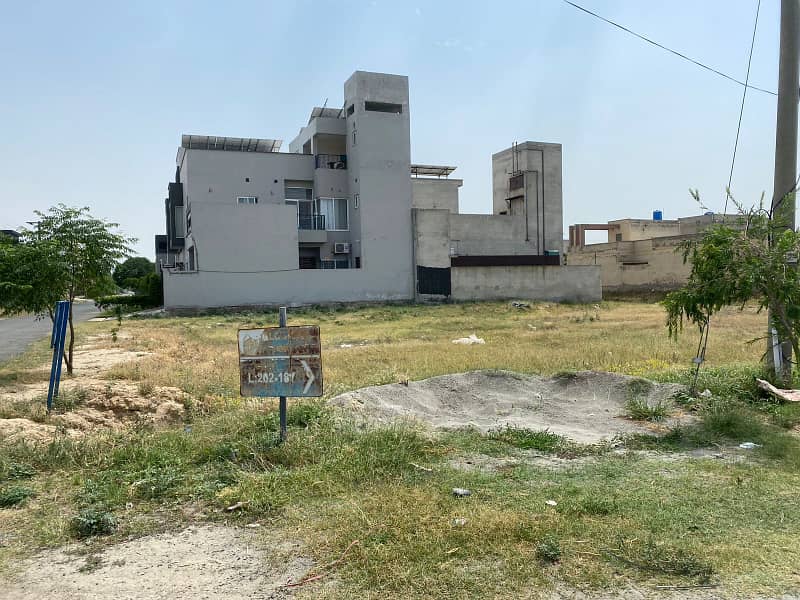 10 Marla Plot For Sale In Engineers Town (IEP) Sector "A" Deffence Road Lahore 21