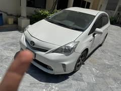 Toyota Prius Alpha G 2012 0