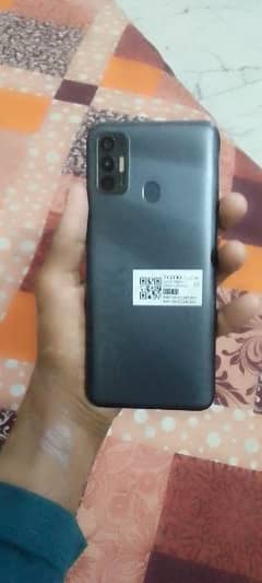 but acha mobile ha Tecno spark condition New ap mujy is 03284152565