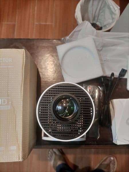 Magcubic HY300 Freestyle Projector with WiFi and Bluetooth 16