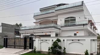 21 Marla Luxury House Withy Basement For Sale In Valencia Town Lahore