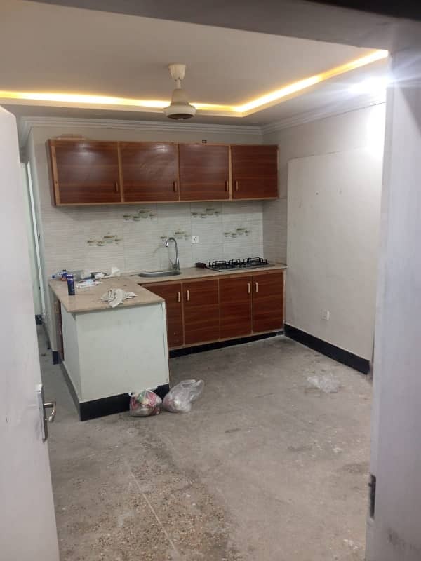 BEAUTIFUL UPAR PORTION AVAILABLE FOR RENT 9