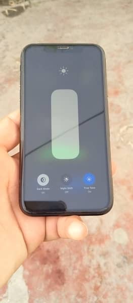 Iphone XR  10/10 condition Non PTA 2