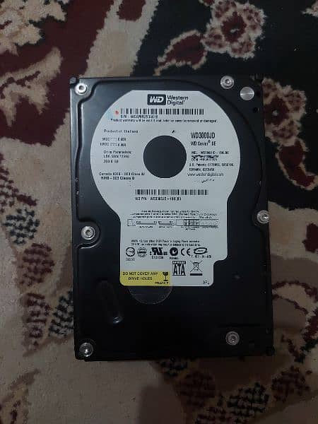 WESTERN DIGITAL 300 GB HARDDISK ARE FOR SALE IN GOOD CONDITION 0