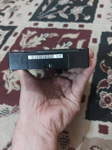 WESTERN DIGITAL 300 GB HARDDISK ARE FOR SALE IN GOOD CONDITION 3