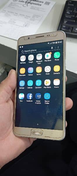 Samsung galaxy J7 (2016) 1