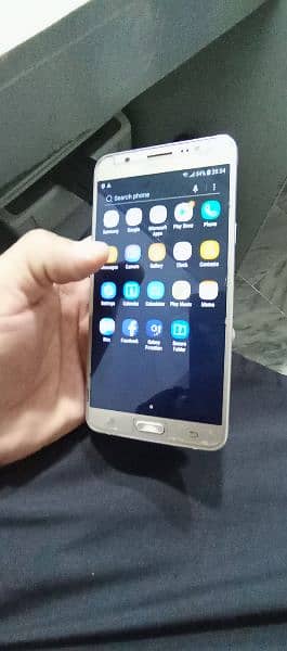 Samsung galaxy J7 (2016) 17