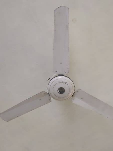 5 celling fan in best condition coper winding sale in Fatehjang city 2