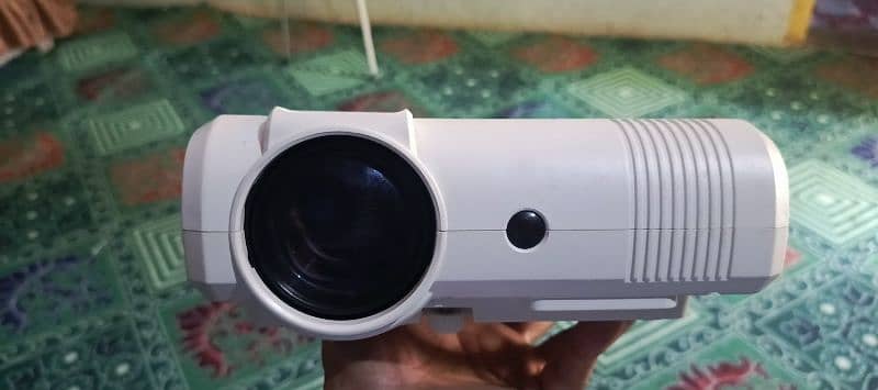 brand new portable projector in very cheap price 1
