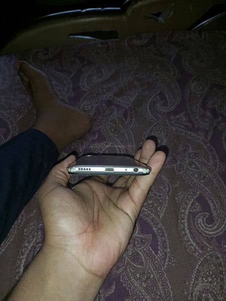 Urgent Sale Vivo Y 81s only Screen Crack All Parts are Working 1