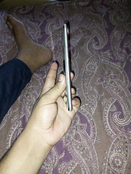 Urgent Sale Vivo Y 81s only Screen Crack All Parts are Working 4