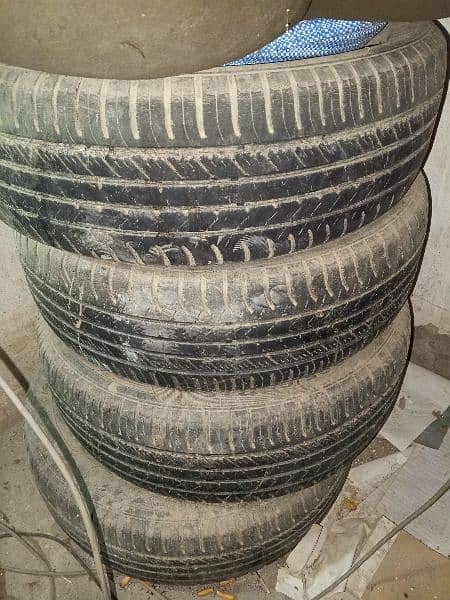 xli 12 model 4 tyre acchi condition hai 0
