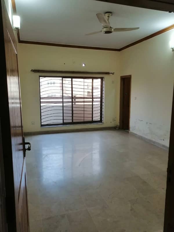 Beutiful neat & clean portion for rent 7