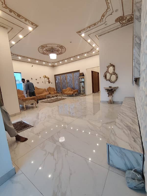 500 YARDS EXTRAORDINARY HOUSE IS AVAILABLE FOR SALE 3