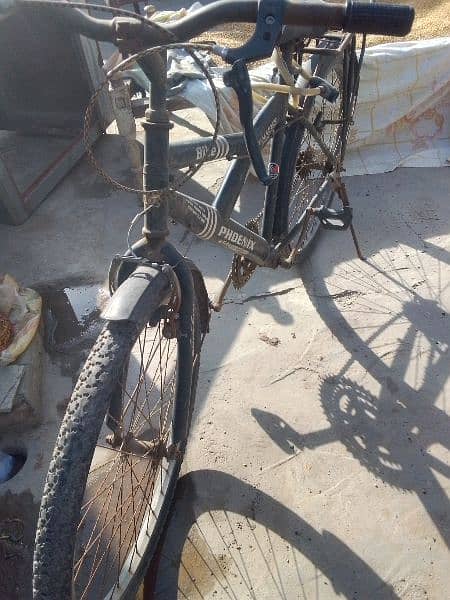 Bicycle for sale good condition 4