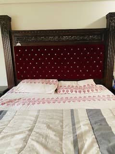 King size original Sheesham Bed wt Master Spring Matress & Side Table
