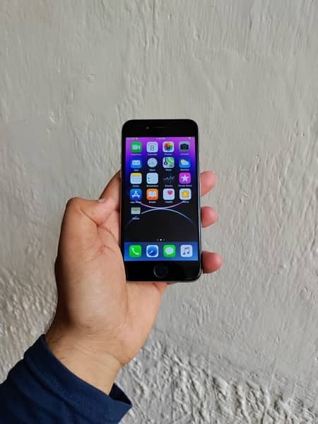 IPHONE 6  (OFFICIAL PTA APROVE) (64 gb) finger working ALL OK PHONE 0