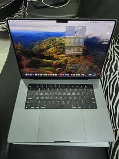 Apple macbook pro 16.2 inch M1 2021 space grey