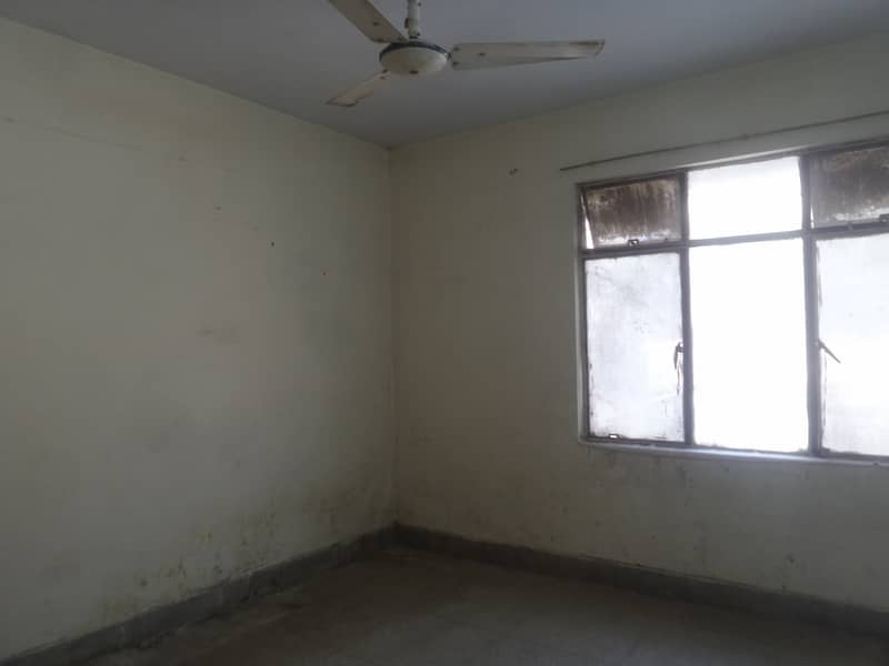 Flat Is Available For sale In Askari 14 5