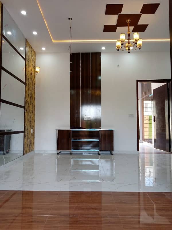 5 Marla Like Brand New Luxury House Available For Rent In Bahria Town Lahore. 10