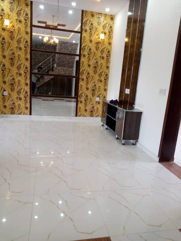 5 Marla Like Brand New Luxury House Available For Rent In Bahria Town Lahore. 12