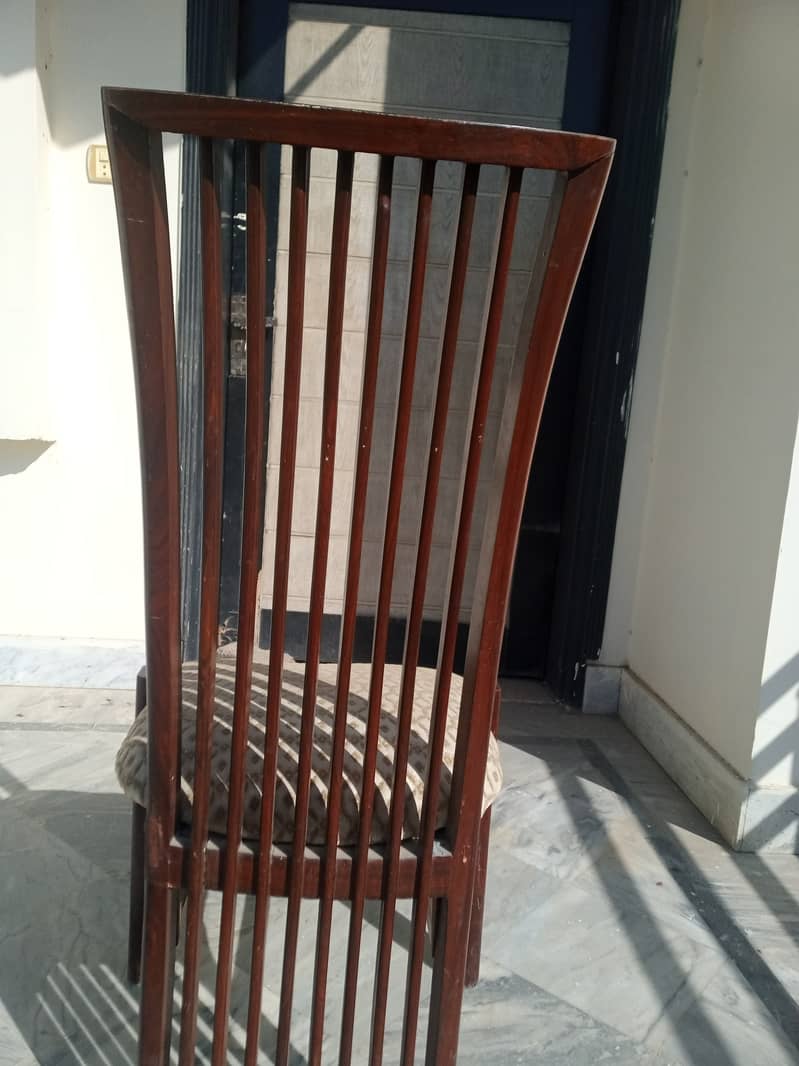 Modern Wooden Chair: Sleek Design, Lasting Quality".   4 5