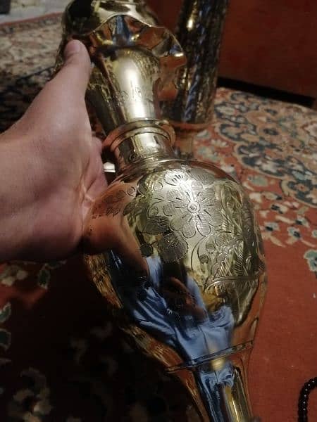 brass vase 3