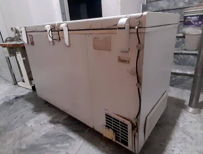Waves double door refrigerator and freezer available in new condition 7