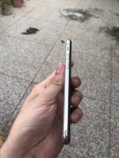 Iphone X 64GB Pta Approved 3