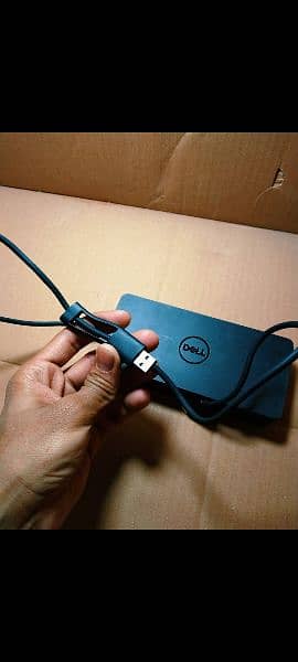 Dell d6000 type C +USB 3.0 4k display link docking station 2