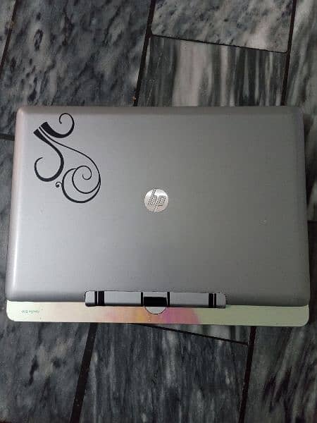HP laptop revolve810 Touchscreen 1