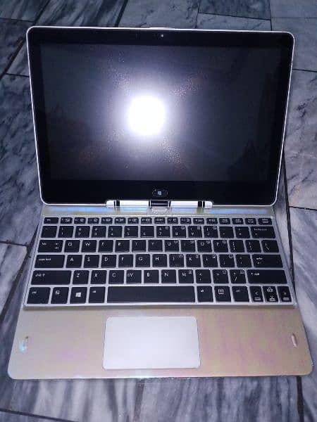 HP laptop revolve810 Touchscreen 3