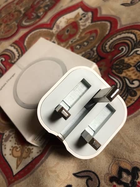 14promax is 100% original magsafe charger and adapter urgently sale i 1