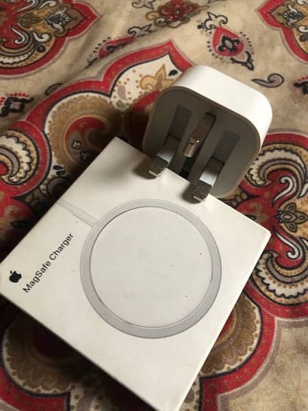 14promax is 100% original magsafe charger and adapter urgently sale i 2