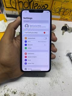 i phone11 pro max 256gb jv 4 month sim time available