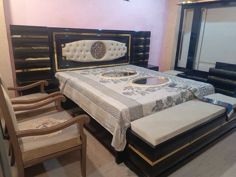 Bed Set wooden and full kushan 3
