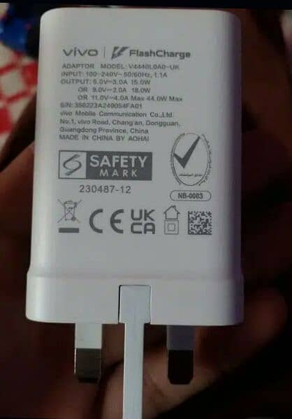 vivo 44w  flash charger cable 100% geniune box pulled 1
