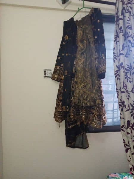 black golden peplum 3 piece banarsi trouser with embroidery dupptta 1
